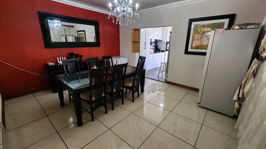 4 Bedroom Property for Sale in Uitsig Free State